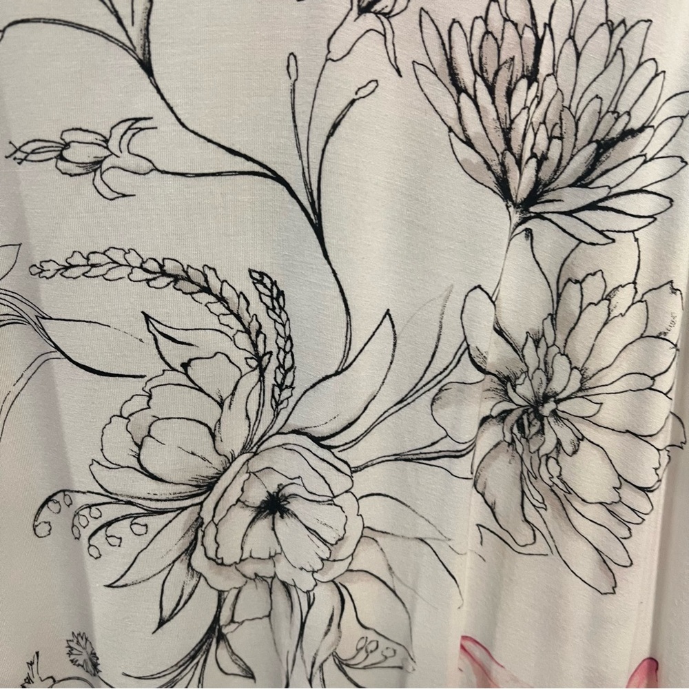 Soma Floral Print Women's Robe and V Neck Nightgown Set.‎ XS Gown, S/M Robe. - Picture 14 of 16